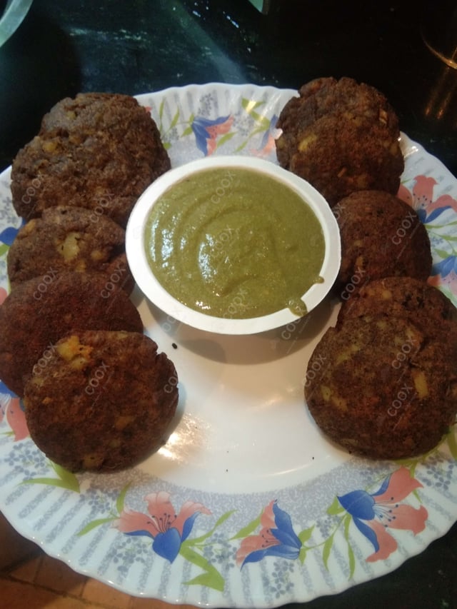 Tasty Aloo Tikki cooked by COOX chefs cooks during occasions parties events at home
