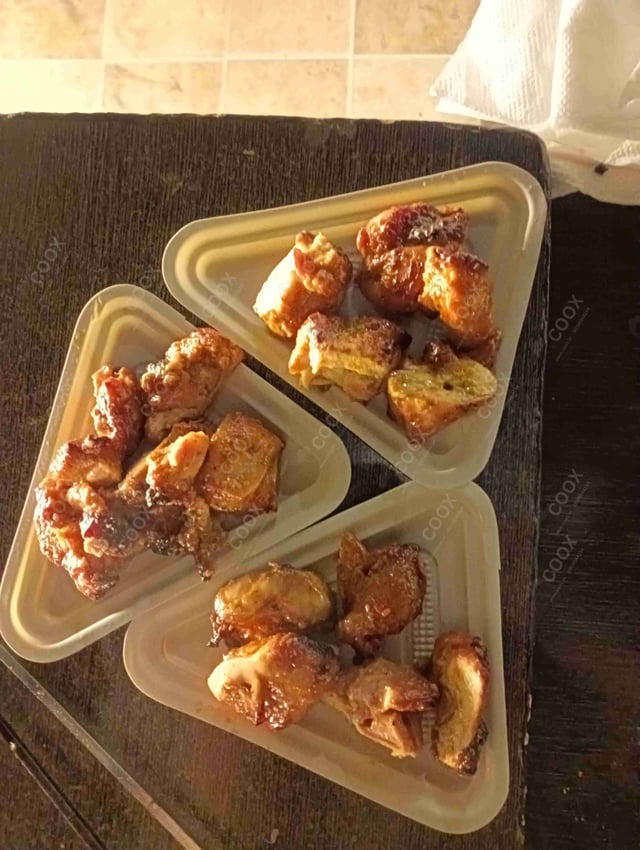 Tasty Chicken Tikka cooked by COOX chefs cooks during occasions parties events at home