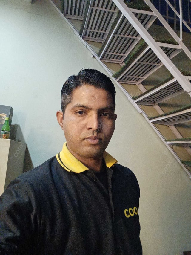 Chef from COOX at bookings. Professional cooks chefs at home