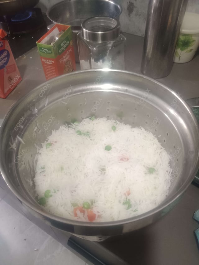 Delicious Steamed Rice prepared by COOX
