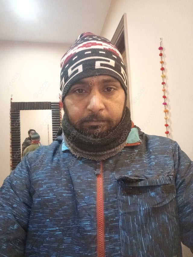 Chef from COOX at bookings. Professional cooks chefs at home