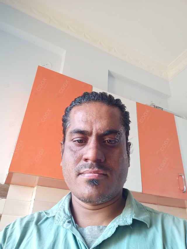 Chef from COOX at bookings. Professional cooks chefs at home