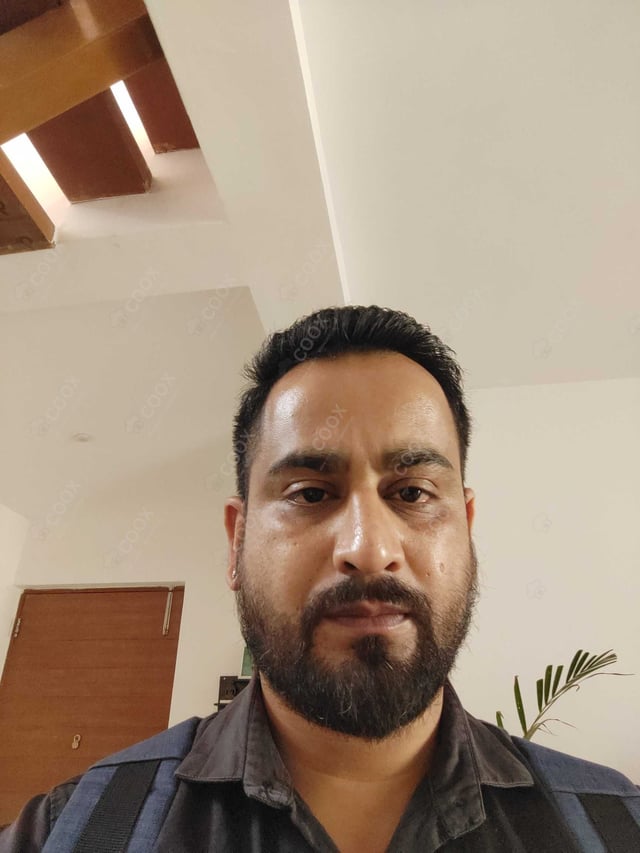 Chef from COOX at bookings. Professional cooks chefs at home