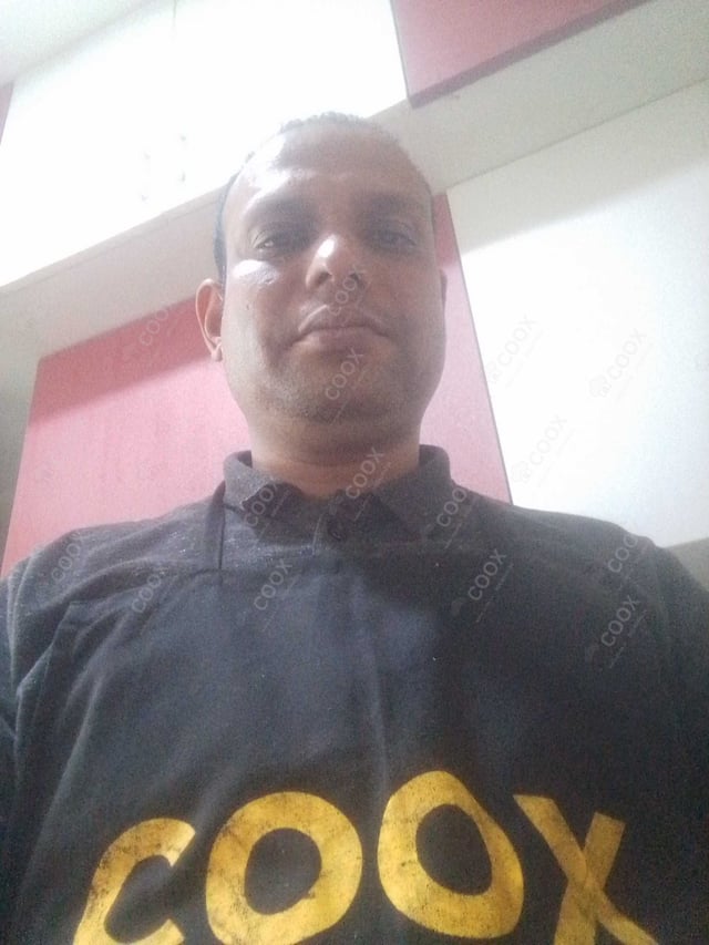 Chef from COOX at bookings. Professional cooks chefs at home