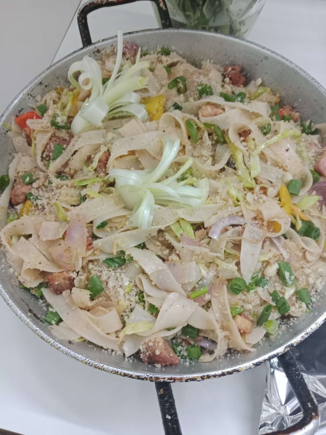 Tasty Veg Pad Thai Noodles cooked by COOX chefs cooks during occasions parties events at home