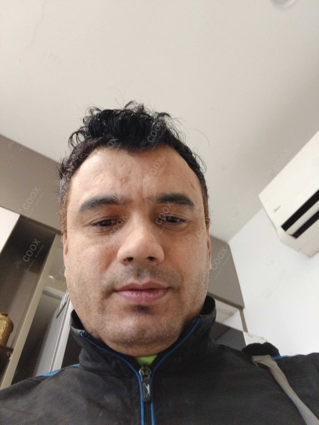 Chef from COOX at bookings. Professional cooks chefs at home