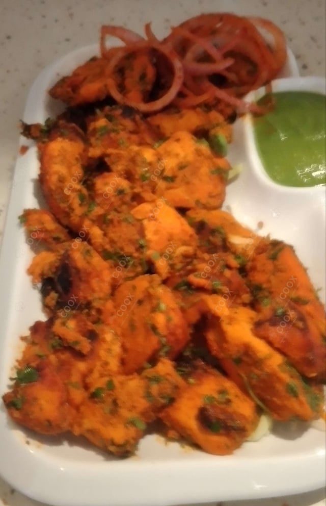 Tasty Butter Chicken cooked by COOX chefs cooks during occasions parties events at home