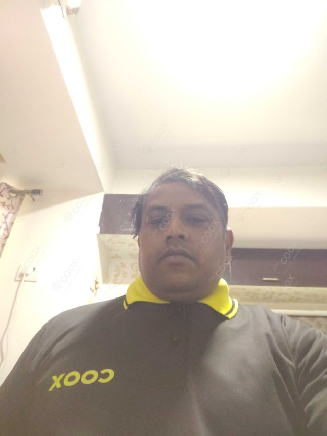 Chef from COOX at bookings. Professional cooks chefs at home