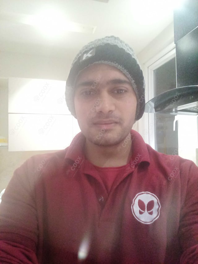 Chef from COOX at bookings. Professional cooks chefs at home