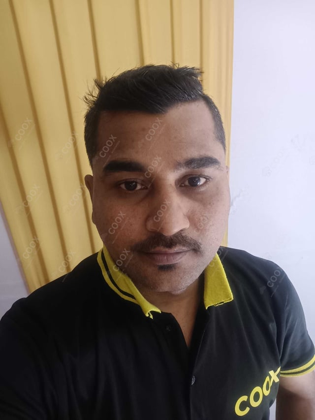 Chef from COOX at bookings. Professional cooks chefs at home