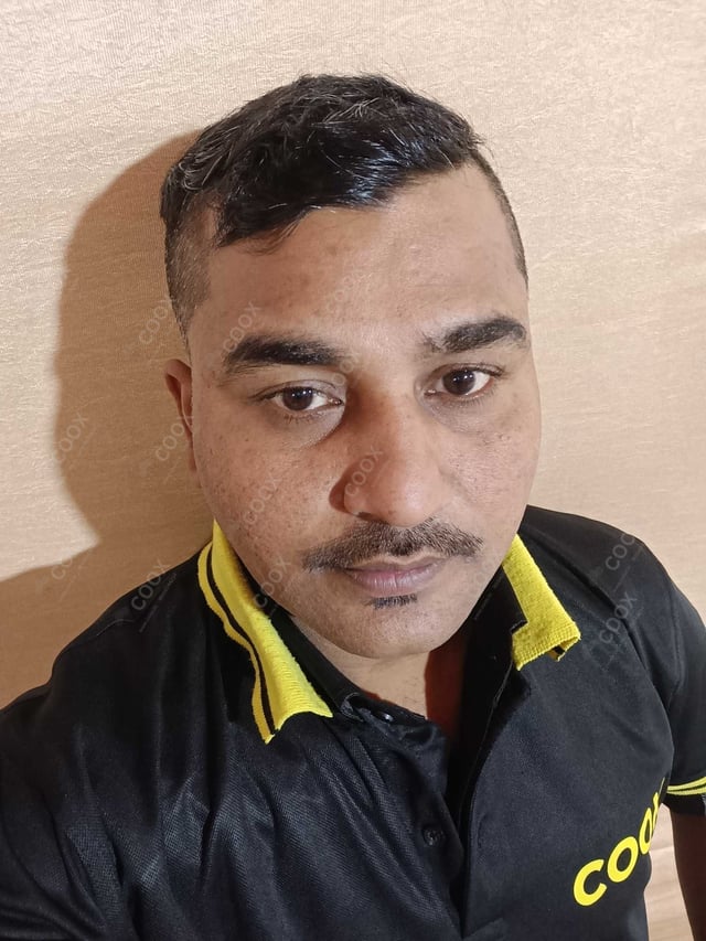 Chef from COOX at bookings. Professional cooks chefs at home