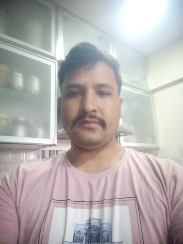 Chef from COOX at bookings. Professional cooks chefs at home