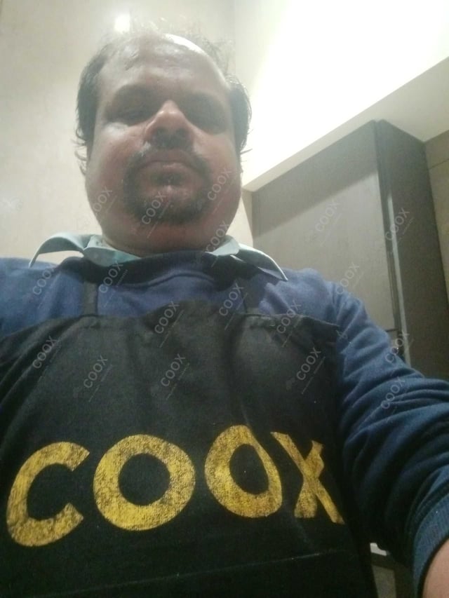 Chef from COOX at bookings. Professional cooks chefs at home