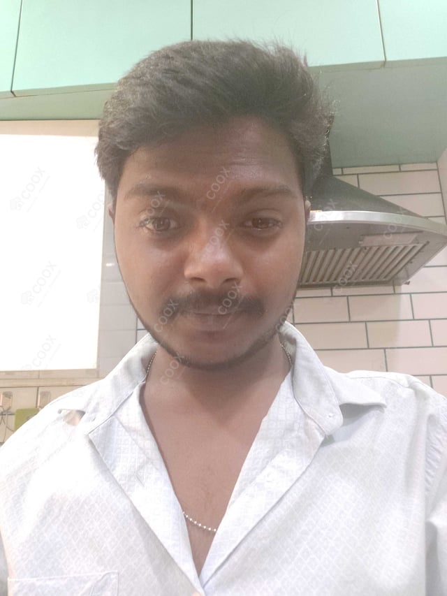 Chef from COOX at bookings. Professional cooks chefs at home