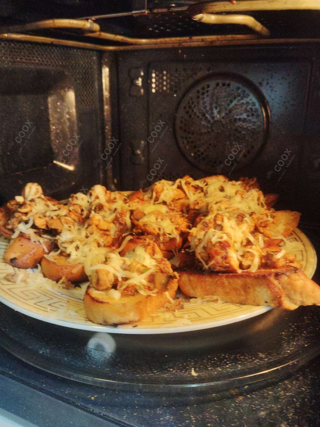 Tasty Chicken Bruschetta cooked by COOX chefs cooks during occasions parties events at home