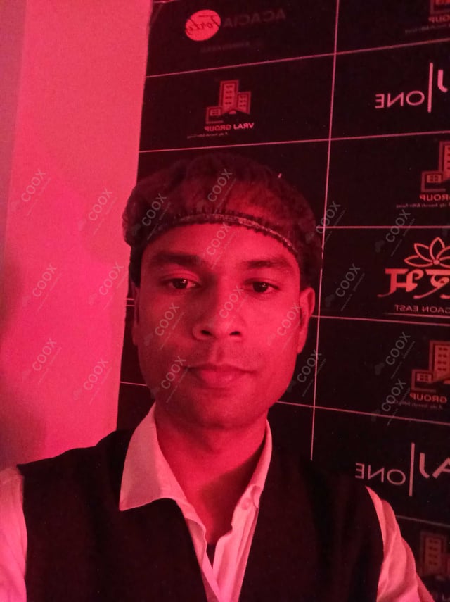 Chef from COOX at bookings. Professional cooks chefs at home