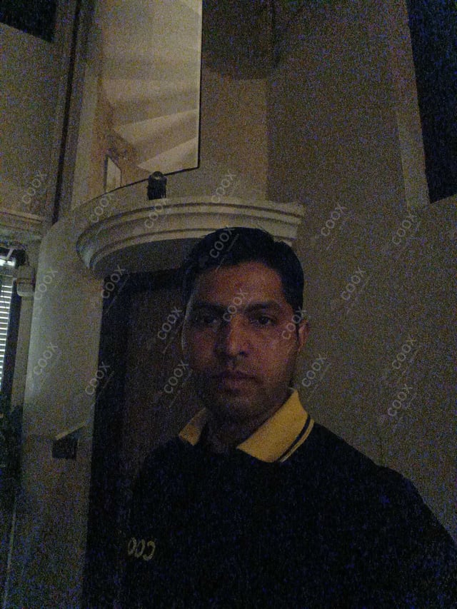 Chef from COOX at bookings. Professional cooks chefs at home