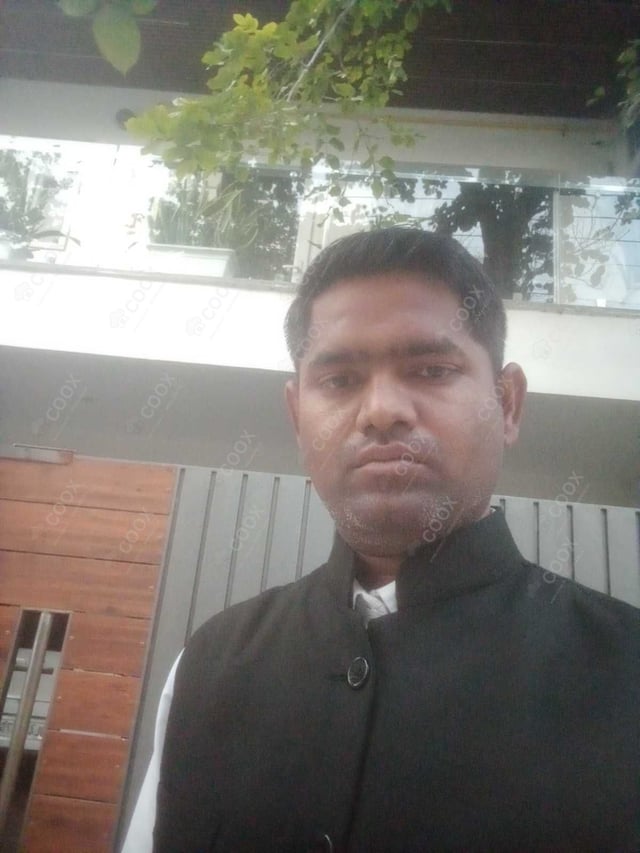 Chef from COOX at bookings. Professional cooks chefs at home