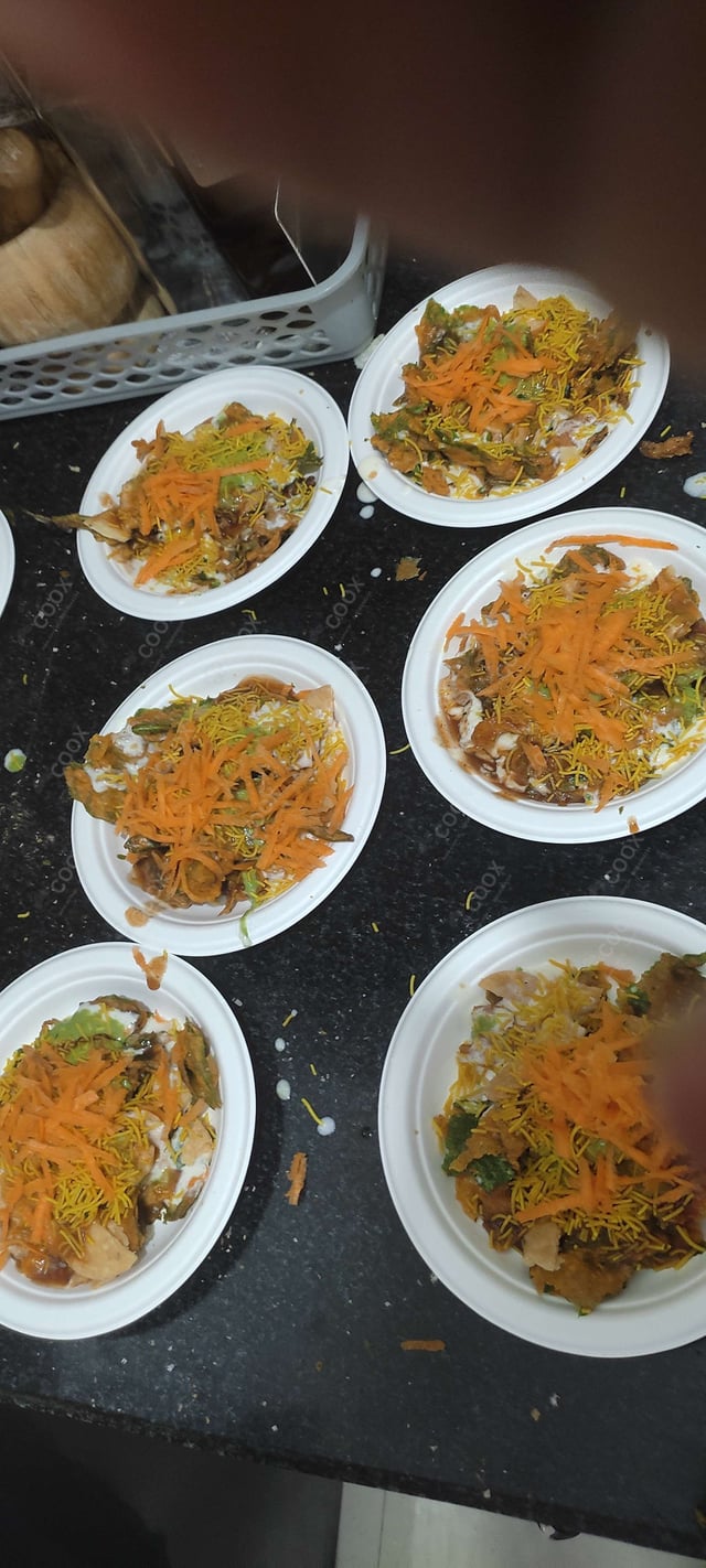 Delicious Palak Patta Chaat prepared by COOX