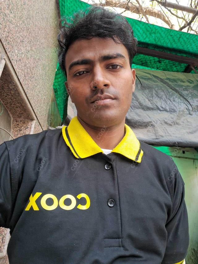 Chef from COOX at bookings. Professional cooks chefs at home