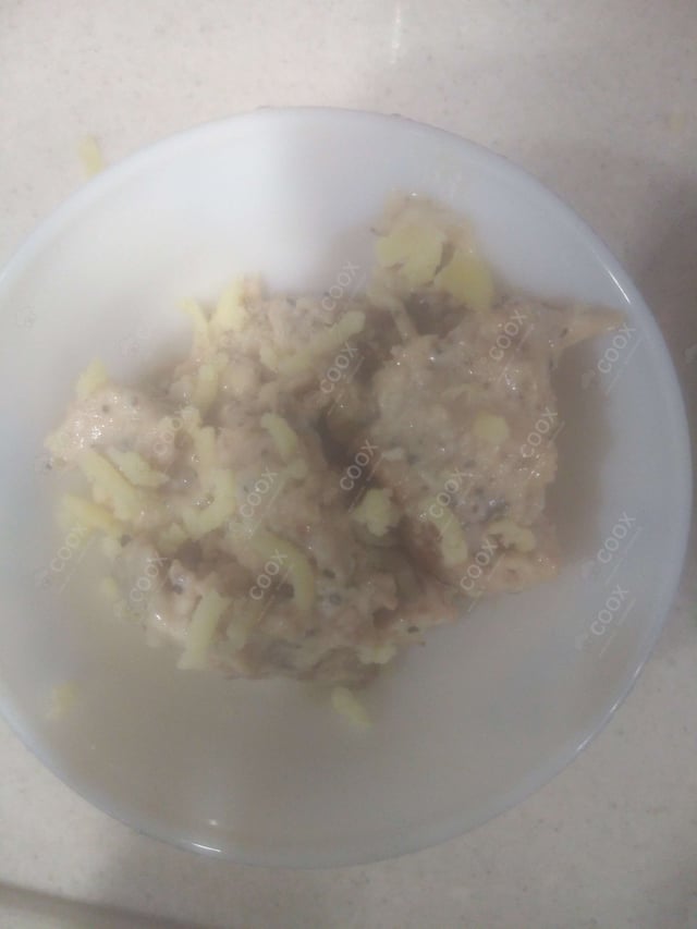 Tasty Chicken Cheese Salad cooked by COOX chefs cooks during occasions parties events at home