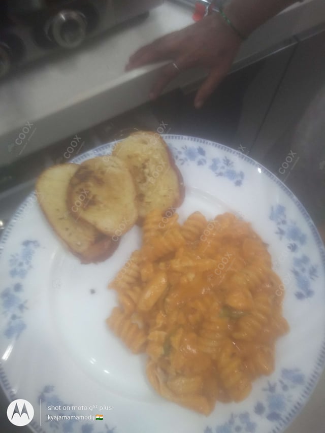 Tasty Chicken Pasta in Mix Sauce cooked by COOX chefs cooks during occasions parties events at home