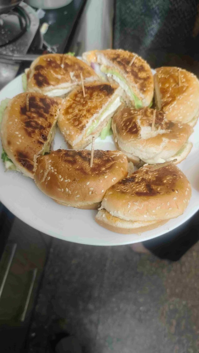 Delicious Mini Veg Burgers prepared by COOX