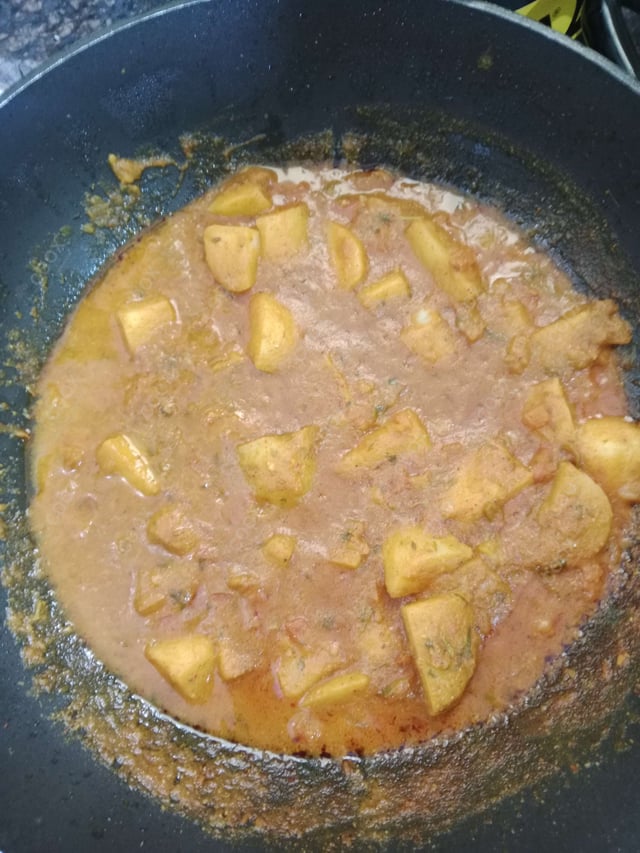Tasty Aloo Gravy cooked by COOX chefs cooks during occasions parties events at home