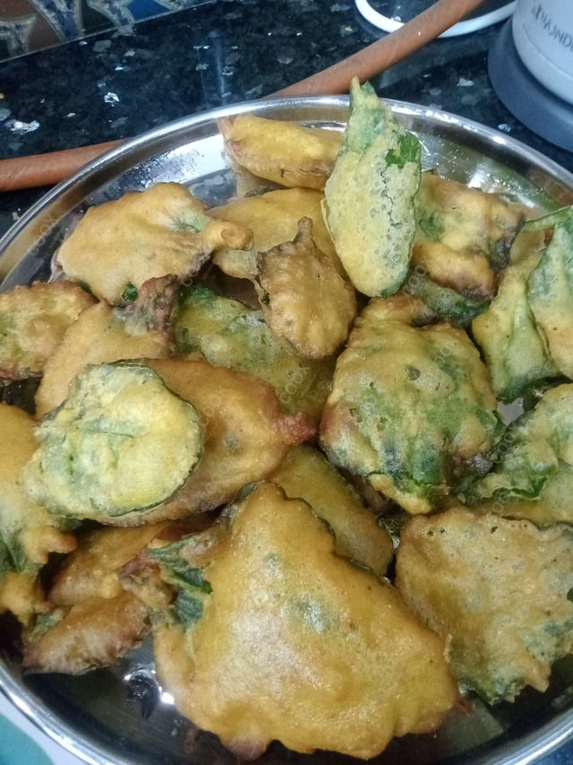 Delicious Palak Patta Chaat prepared by COOX