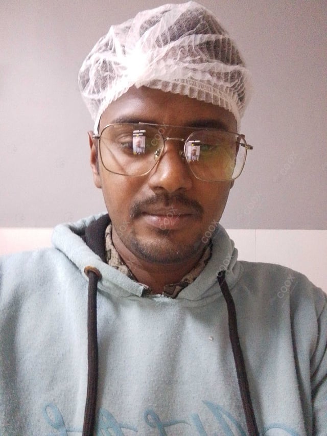 Chef from COOX at bookings. Professional cooks chefs at home