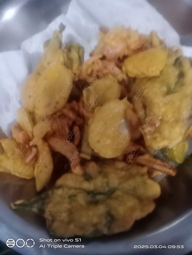 Delicious Mix Pakode prepared by COOX
