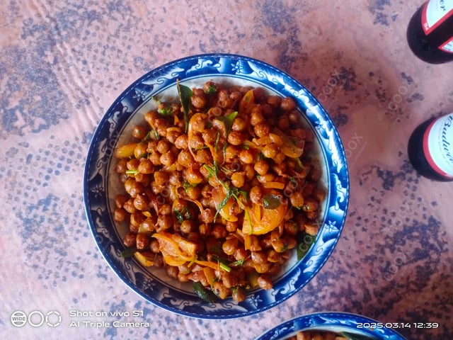 Delicious Kala Chana (Dry) prepared by COOX