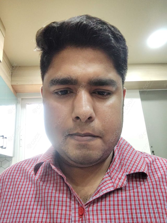 Chef from COOX at bookings. Professional cooks chefs at home