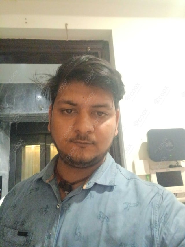 Chef from COOX at bookings. Professional cooks chefs at home