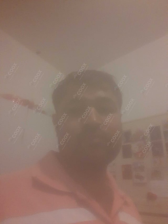 Chef from COOX at bookings. Professional cooks chefs at home