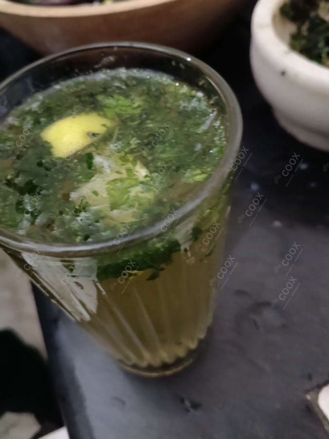 Delicious Virgin Mojito prepared by COOX