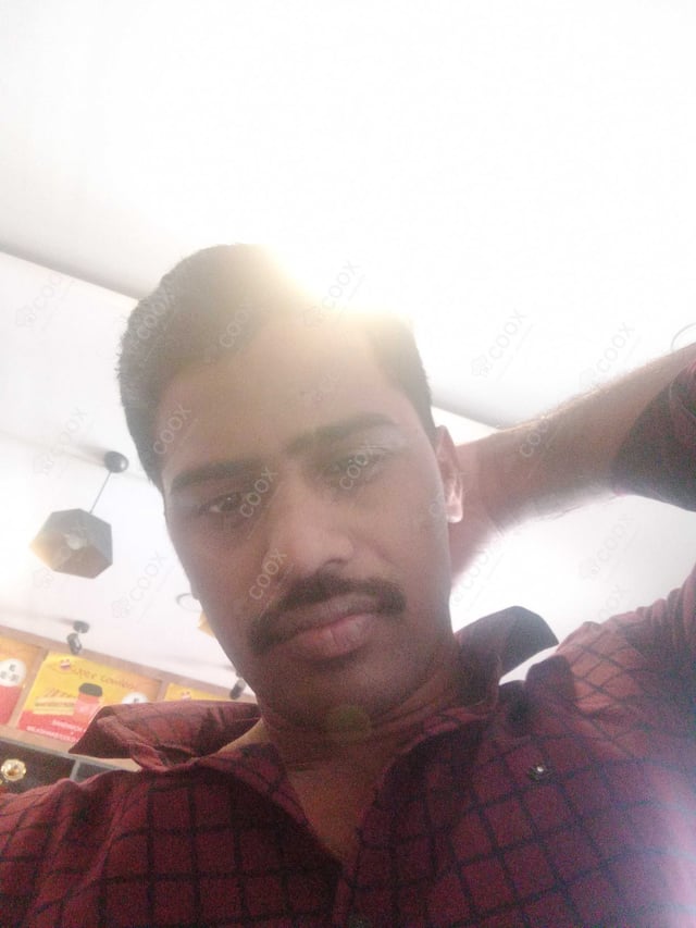 Chef from COOX at bookings. Professional cooks chefs at home