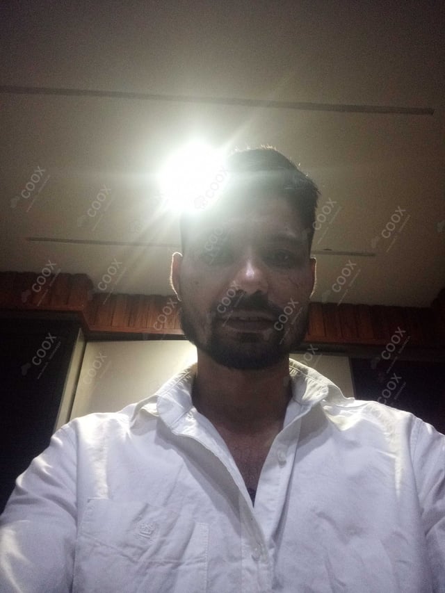 Chef from COOX at bookings. Professional cooks chefs at home