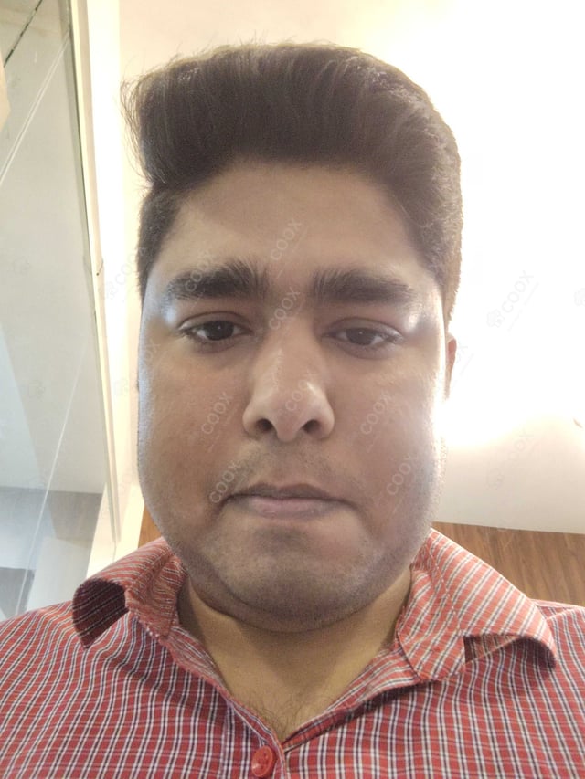 Chef from COOX at bookings. Professional cooks chefs at home