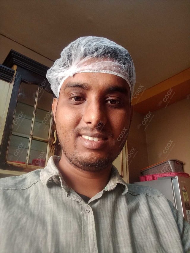 Chef from COOX at bookings. Professional cooks chefs at home