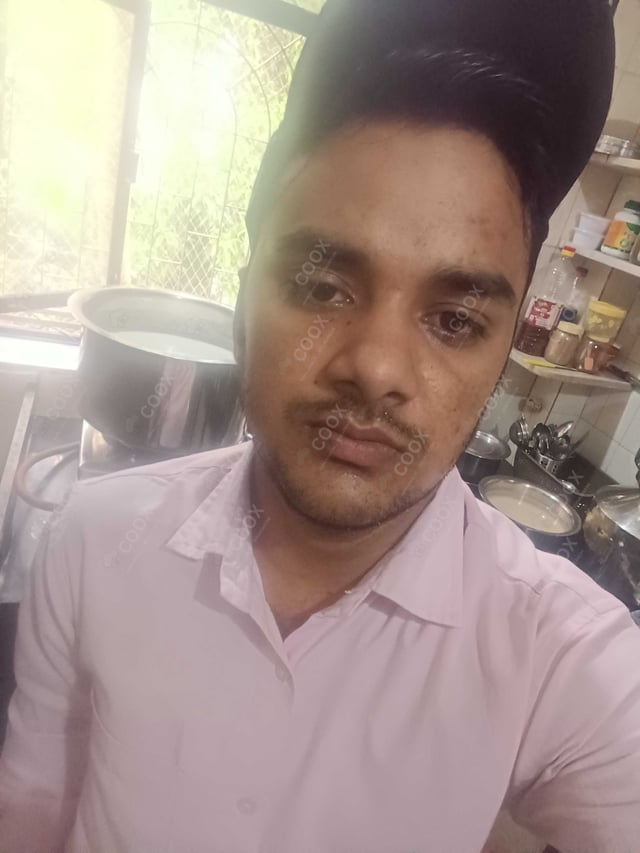 Chef from COOX at bookings. Professional cooks chefs at home