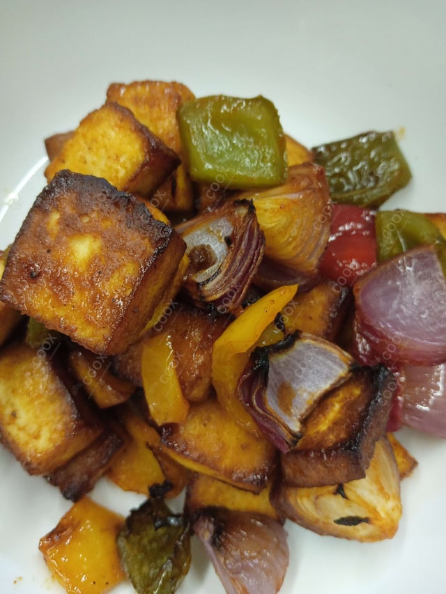 Delicious Paneer Shashlik prepared by COOX