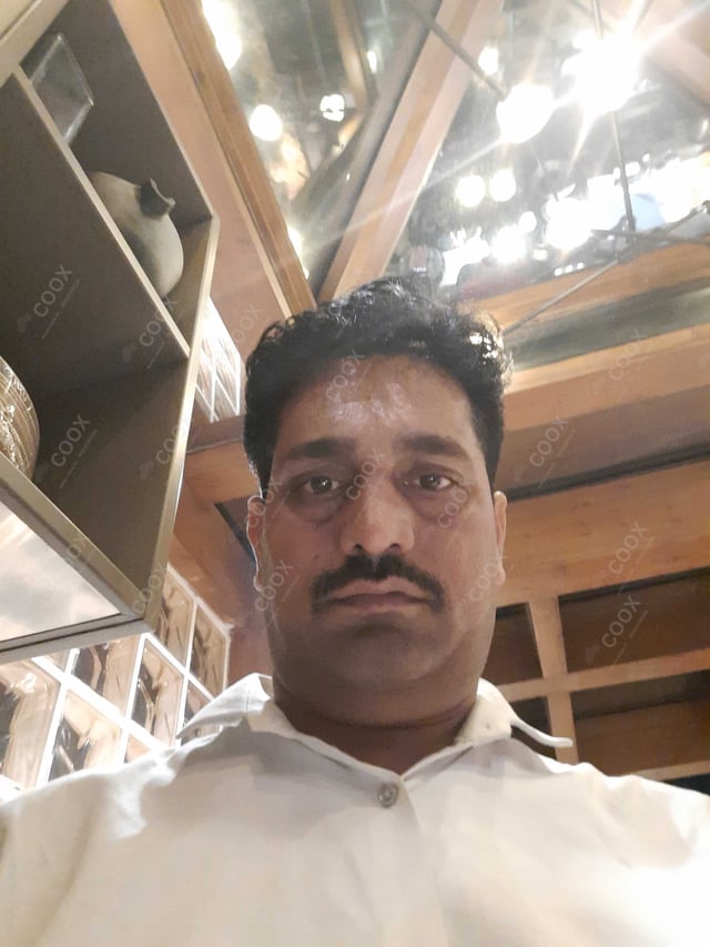 Chef from COOX at bookings. Professional cooks chefs at home