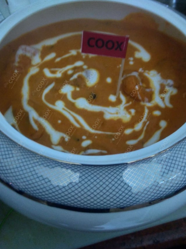 Tasty Butter Chicken cooked by COOX chefs cooks during occasions parties events at home