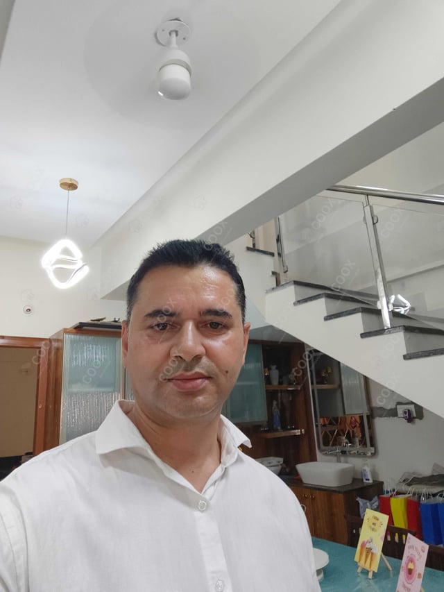 Chef from COOX at bookings. Professional cooks chefs at home