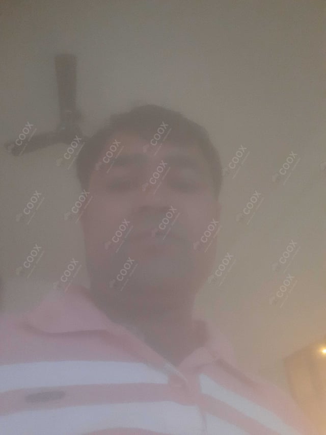 Chef from COOX at bookings. Professional cooks chefs at home