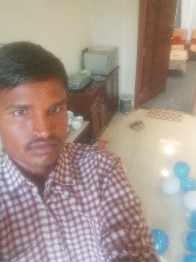 Chef from COOX at bookings. Professional cooks chefs at home