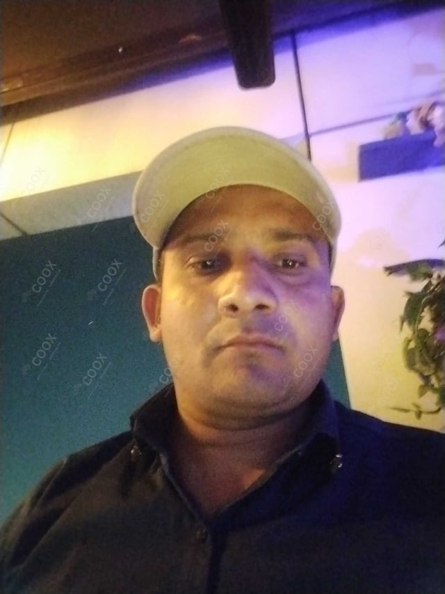 Chef from COOX at bookings. Professional cooks chefs at home