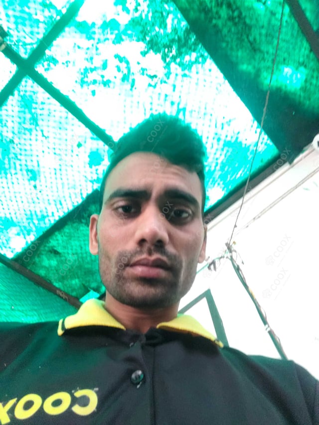 Chef from COOX at bookings. Professional cooks chefs at home