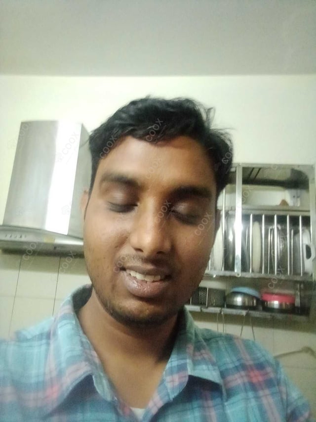 Chef from COOX at bookings. Professional cooks chefs at home